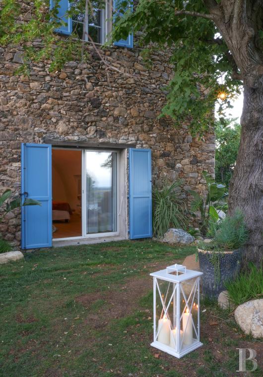 demeures et maisons a vendre france corse   - 4